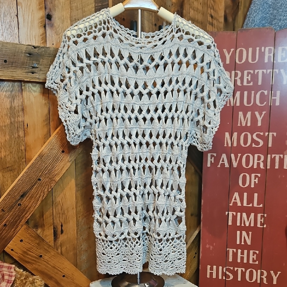 268 POL Grey Crochet Openwork Short Sleeve Tunic